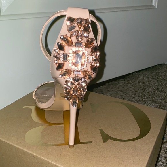 Nude heel - Picture 2 of 4